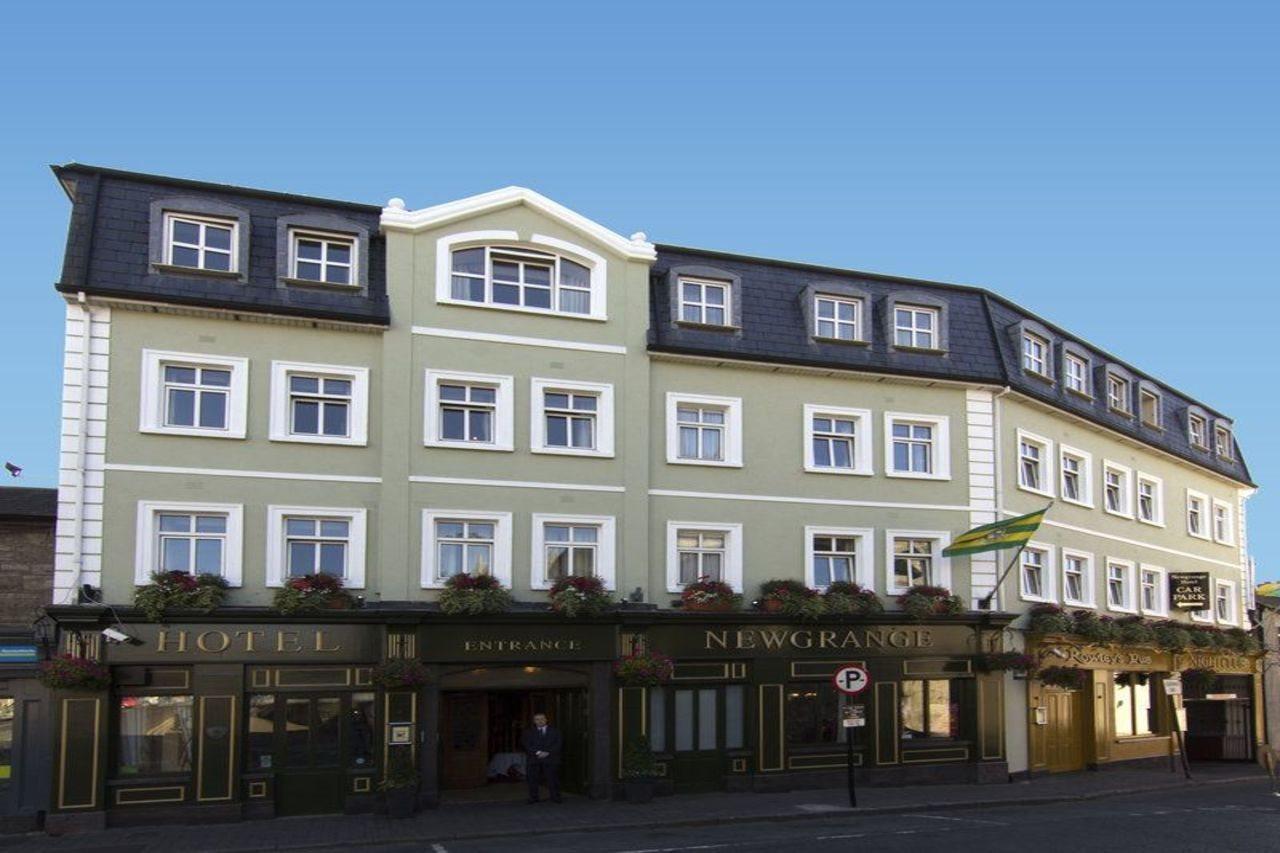 נאבאן The Newgrange Hotel מראה חיצוני תמונה