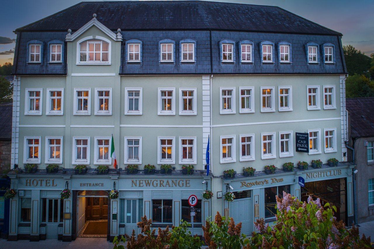 נאבאן The Newgrange Hotel מראה חיצוני תמונה