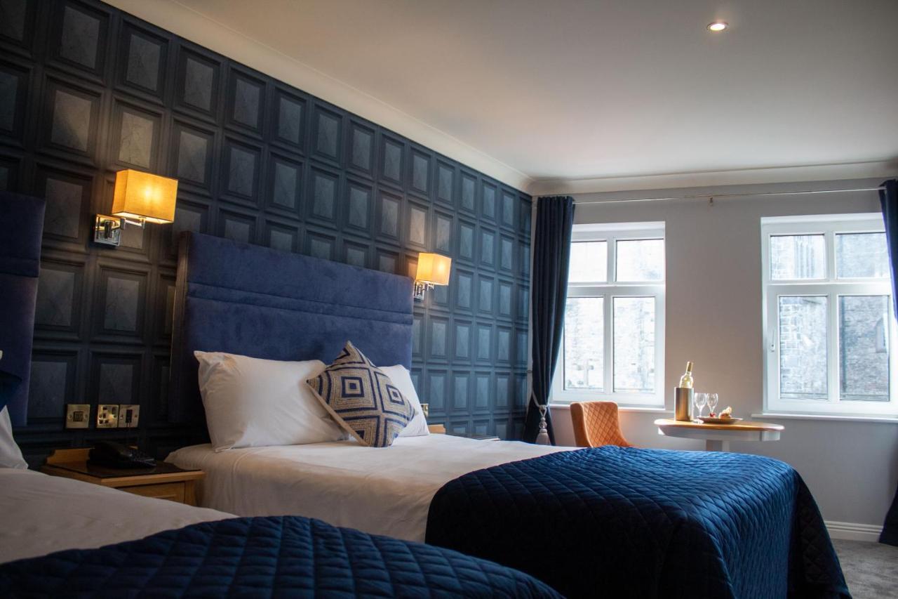 נאבאן The Newgrange Hotel מראה חיצוני תמונה
