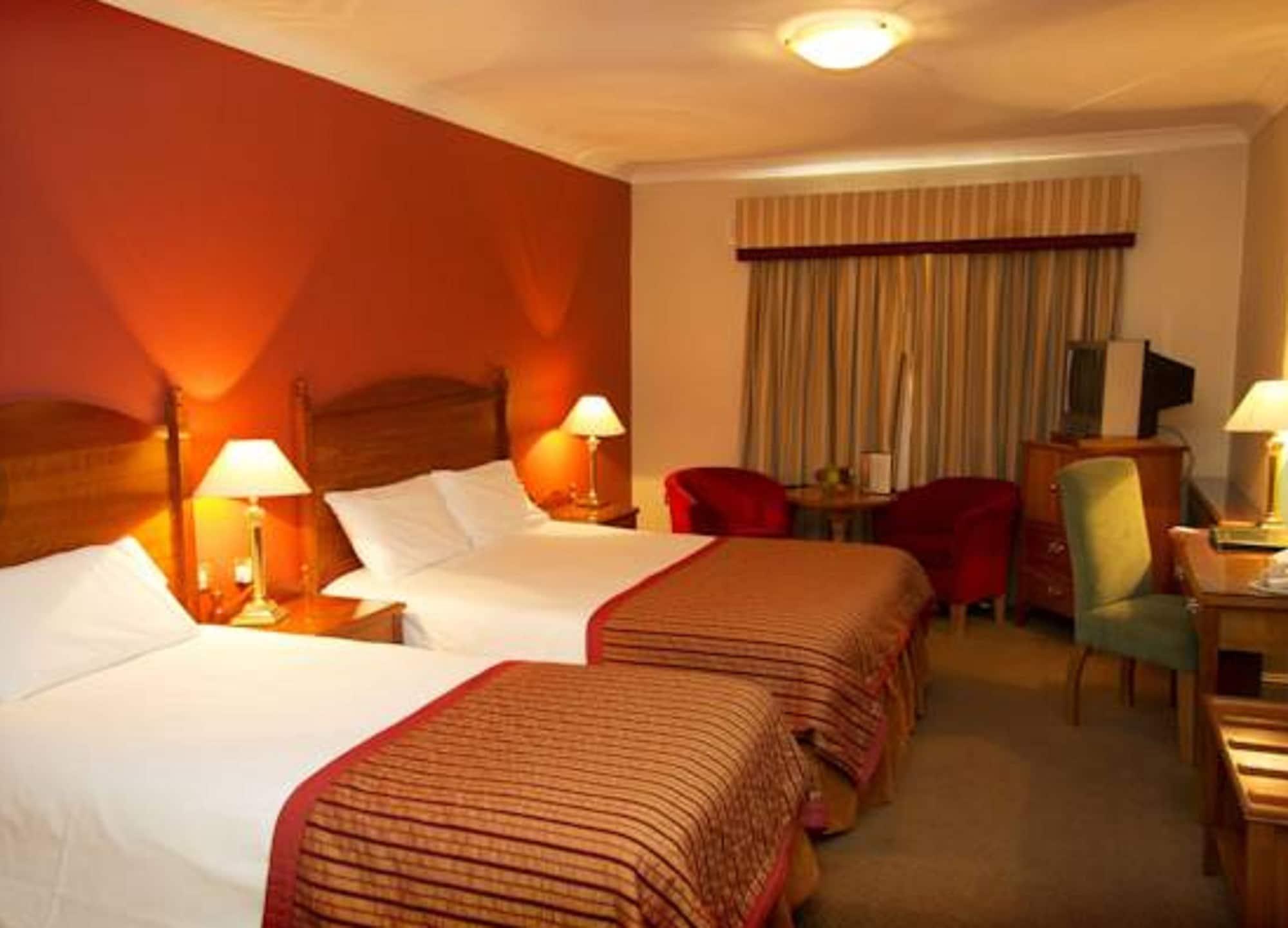 נאבאן The Newgrange Hotel מראה חיצוני תמונה