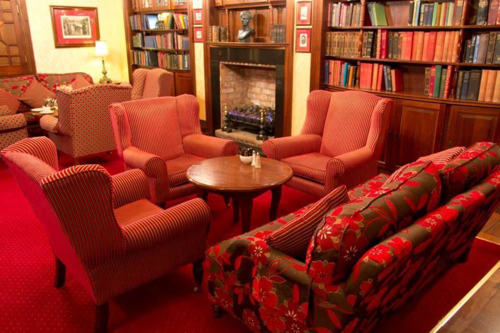 נאבאן The Newgrange Hotel מראה חיצוני תמונה