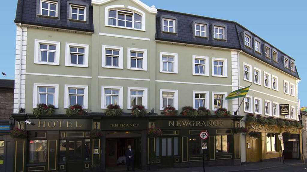 נאבאן The Newgrange Hotel מראה חיצוני תמונה